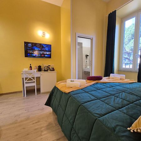 Residenze Serventi Longhi Roma Esterno foto