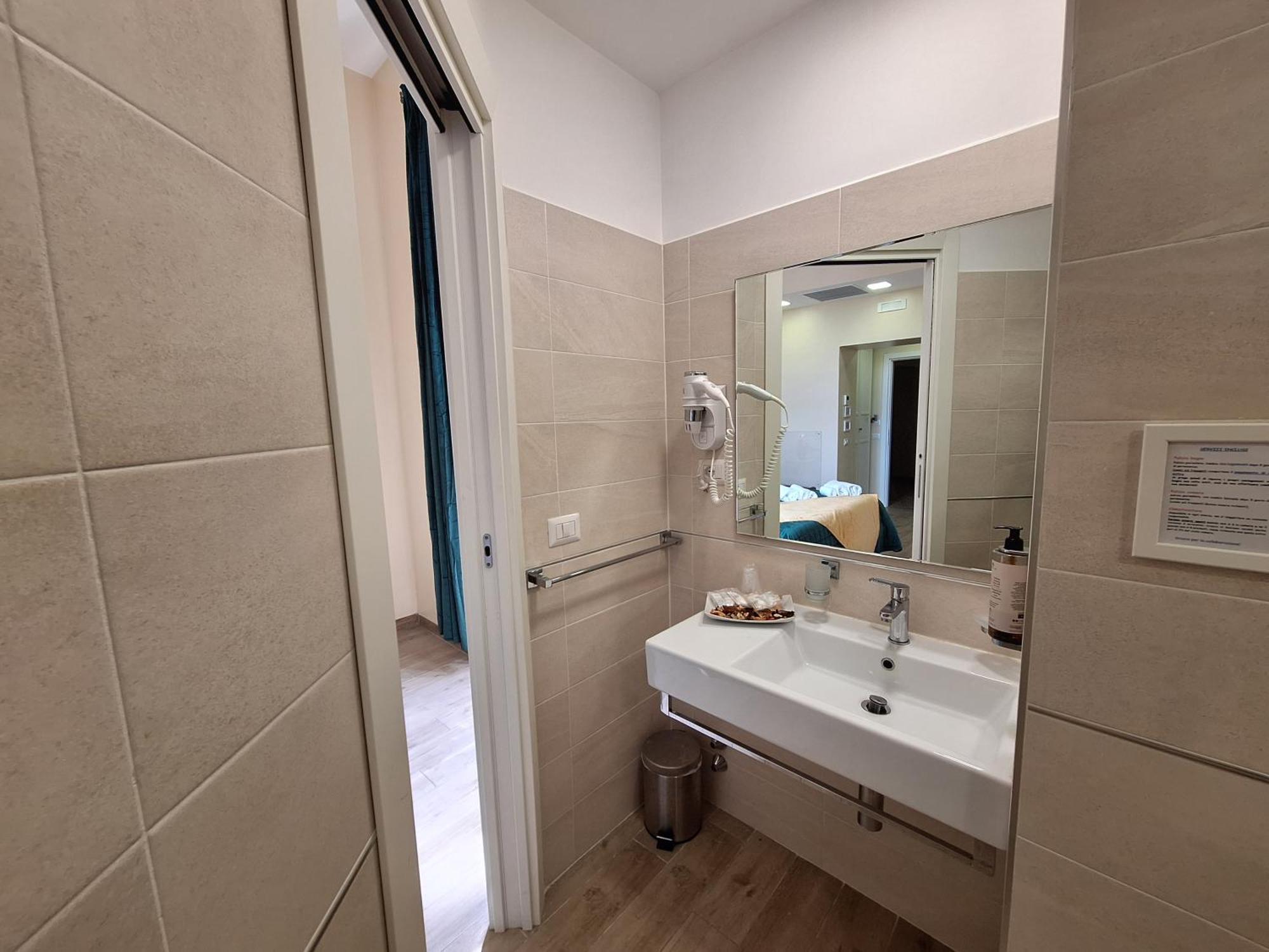 Residenze Serventi Longhi Roma Esterno foto