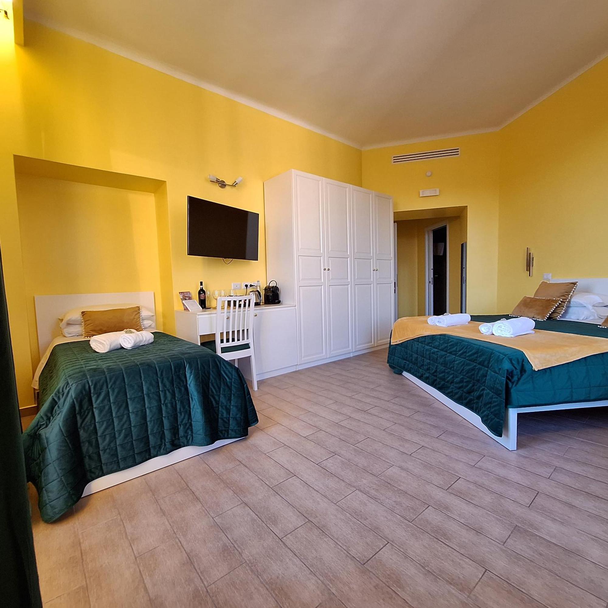 Residenze Serventi Longhi Roma Esterno foto